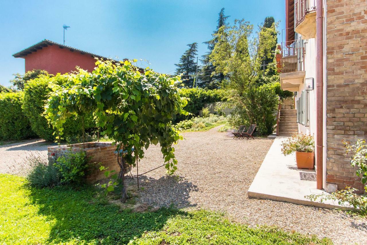 Appartamenti Presso Cascina La Melagrana Costigliole d'Asti Exterior foto